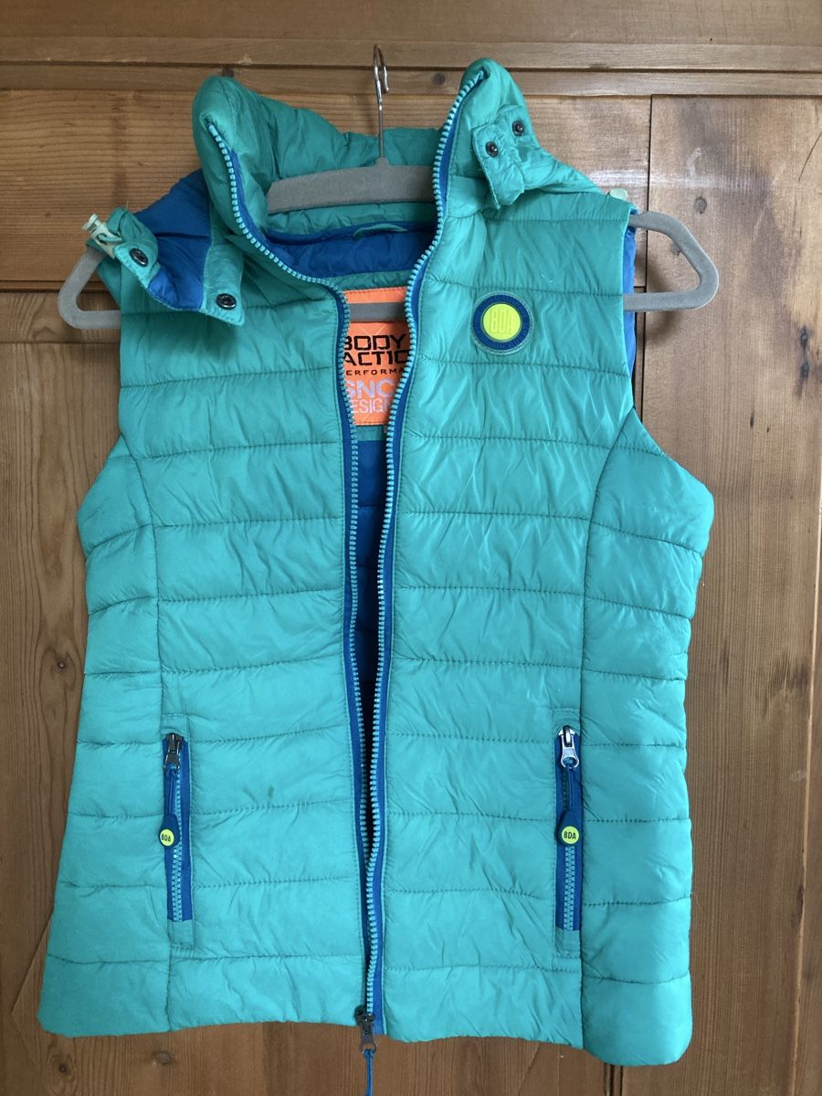 Vestes: Weste (Kunstfaser) – D'occasion à Bolligen par abara1