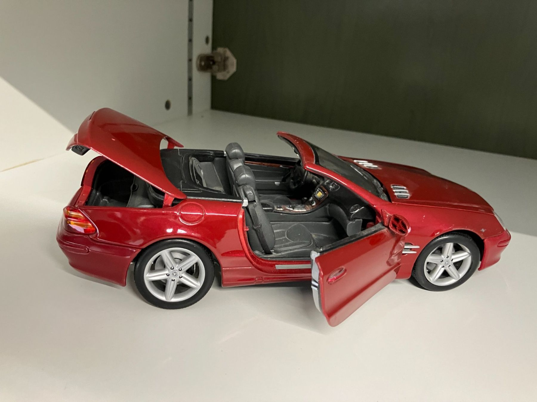Mercedes-Benz Modellini d'auto: Mercedes SL 500 Modell  1 : 18 – Nuovo (secondo la descrizione) da Aadorf venduto da heiluz15 1