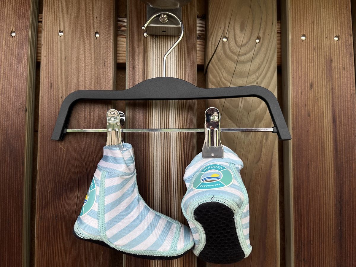 Scarpe per ragazzi: Kinder Wasserschuhe 12-18M – Usato da Roggwil BE venduto da twoeyesforkids