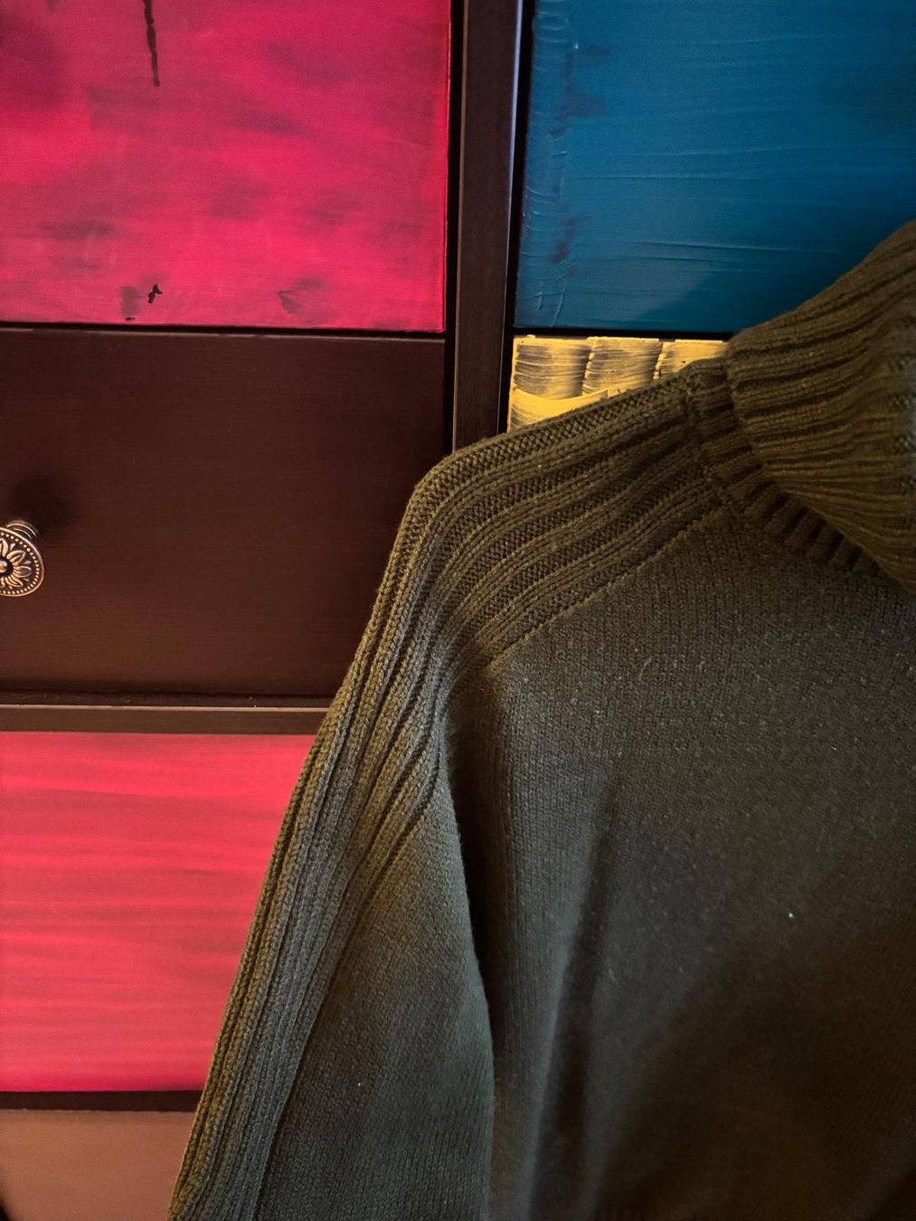 Maglioni & Felpe: Warmer Rollkragenpullover, in Olivgrün, Gr. S – Usato da Bülach venduto da reaos 2