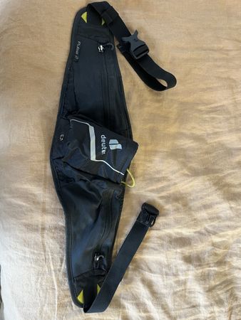 Sac banane Deuter Pulse 2 noir, idéal pour le sport!