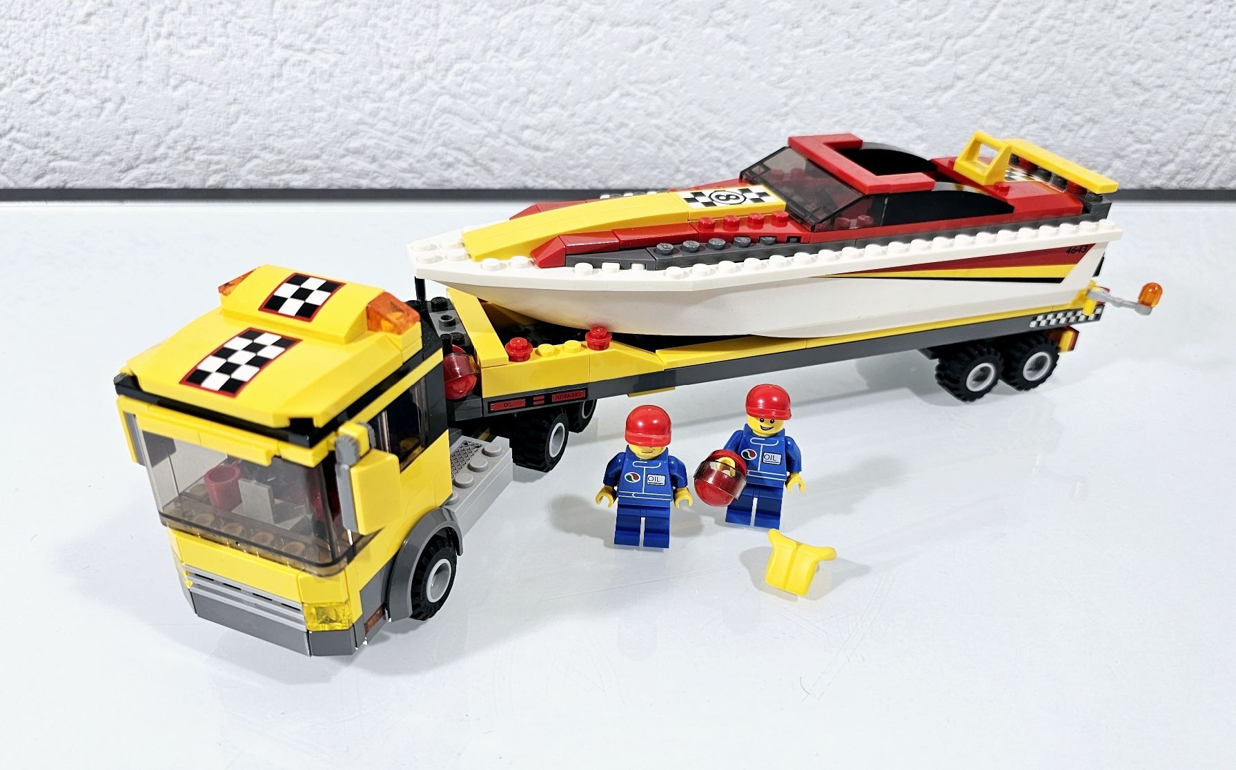 Lego Kit di costruzioni: LEGO CITY 4643 LKW MIT POWERBOOT – Usato da Turbenthal venduto da Ddanuh