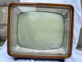 téléviseur a tube des années 60 philips