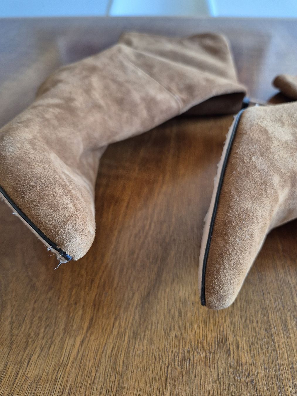 Scarpe da donna: Wildlederstiefel – Nuovo (secondo la descrizione) da Aarau venduto da KiKaMo 2