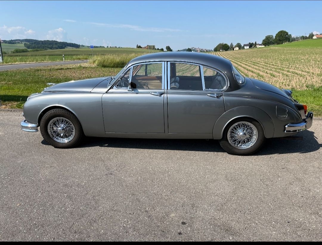 Jaguar Automobili: Jaguar MK 2 vétéran – Usato da Palézieux-village venduto da uras611 2