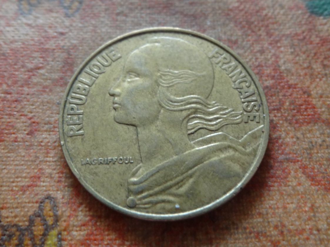 Tutti le monete: FRANCE  20 Centimes  1981  (P) – Usato da Romanel-sur-Lausanne venduto da Swift13 1