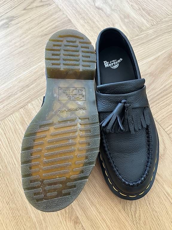 Dr. Martens Chaussures femmes: Schwarze Dr. Martens Adrian Loafer – D'occasion à Zürich par srh.wright 1