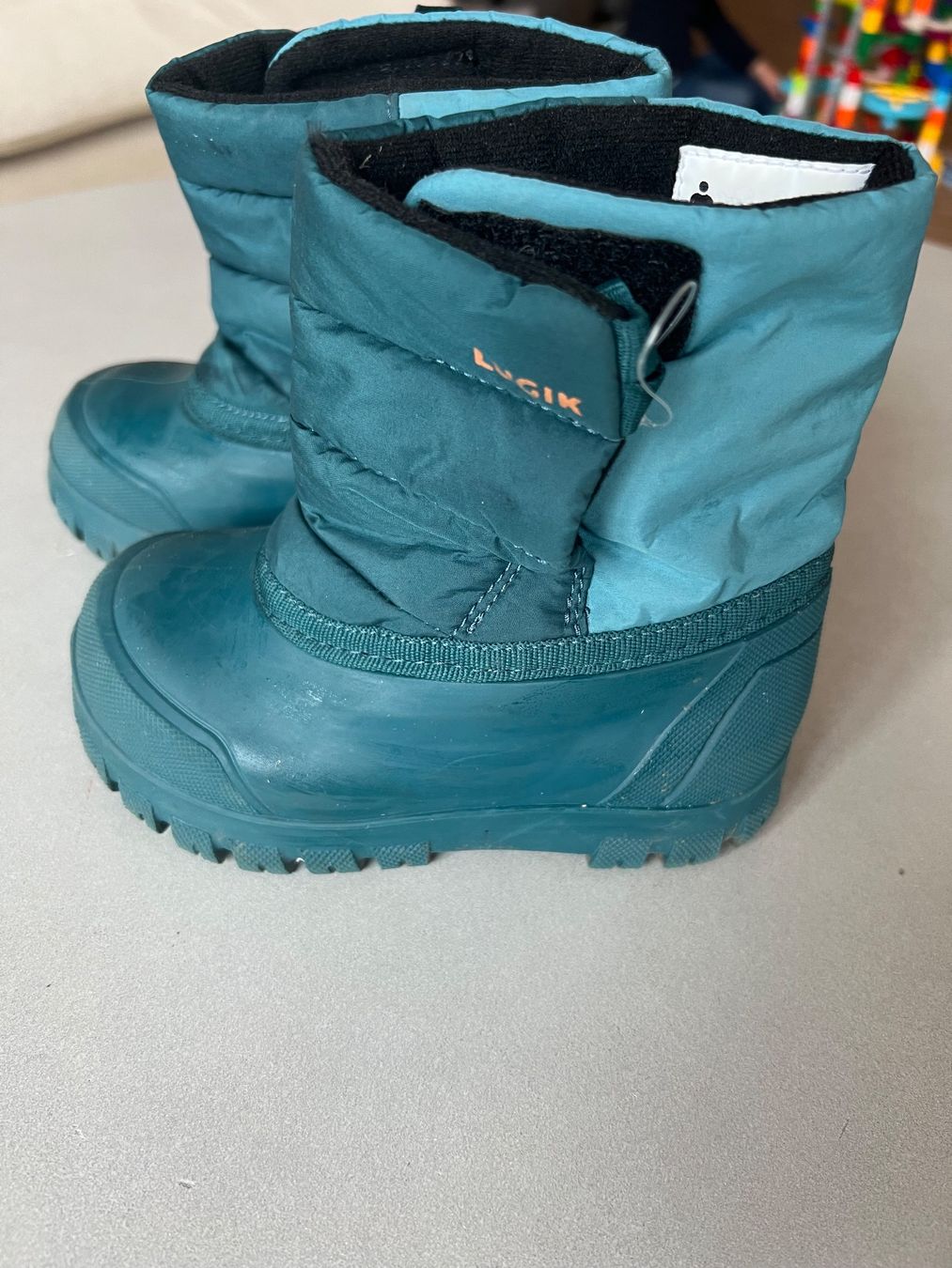 Decathlon Schuhe für Jungen: Decathlon Winterboots Gr. 24/25 – Gebraucht aus Oberrieden von npo_vr58 1