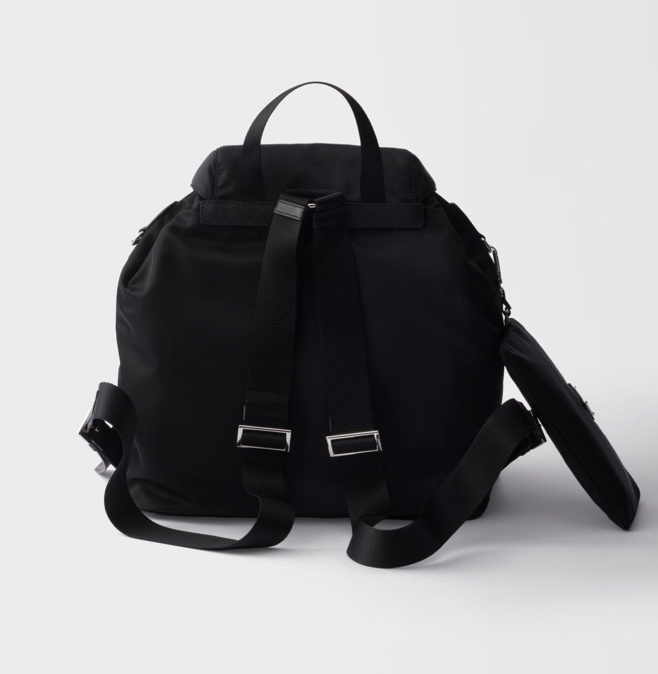 Prada Zaini: Prada Re-Nylon Medium Backpack — Black – Usato da Zürich venduto da Lara13 1