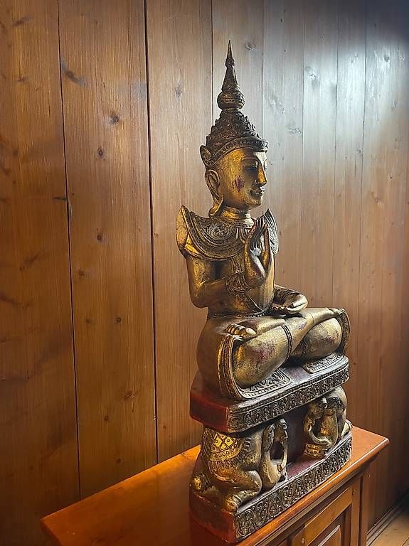 Sculptures & Statues: Buddha  auf Elefanten-Thron – D'occasion à Himmelried par scotchfield 1