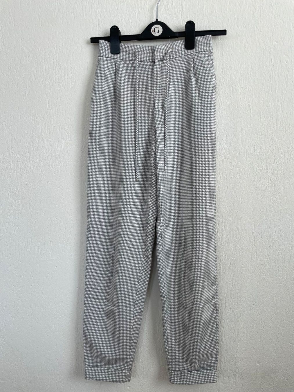 Massimo Dutti Pantaloni: Massimo Dutti - Stoffhose mit Muster, XS – Nuovo (secondo la descrizione) da St Gallen venduto da Giidi