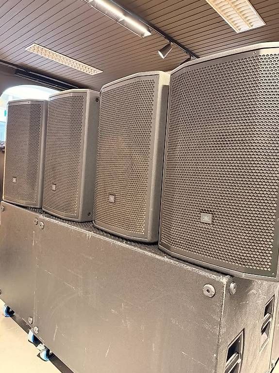 Haut-parleurs: 4x JBL PRX 815 – D'occasion à Moutier par alan_71
