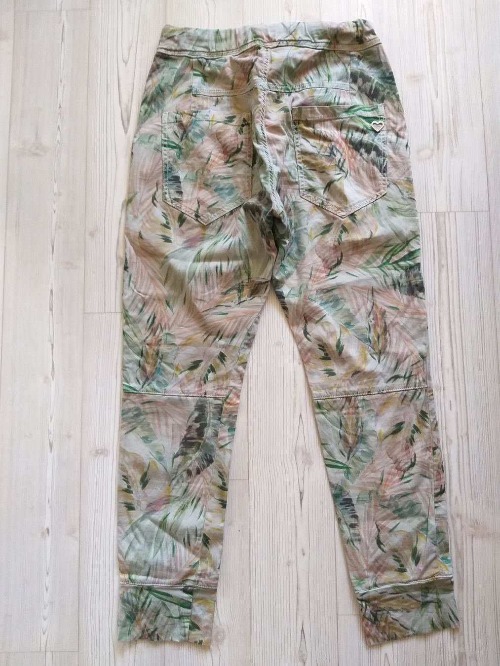 Please Jeans Pantaloni: PLEASE Pantalon / Hose taille / Grosse S – Usato da Cossonay-ville venduto da Super-Price-Quality 4