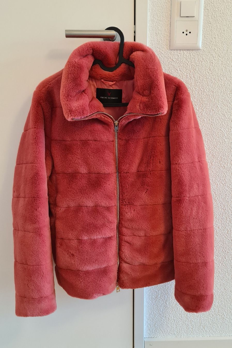 Fuchs Schmitt Cappotti: 🔥Fuchs Schmitt Halbmantel Pelzmantel – Nuovo (secondo la descrizione) da Zug venduto da opo_cy5d