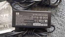 Chargeur HP 19V-3,16A
