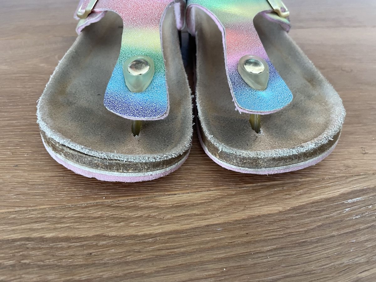 Scarpe per ragazze: Sandaletten / Sandalen / Flipflops – Usato da Aarwangen venduto da erd_ngx8 3