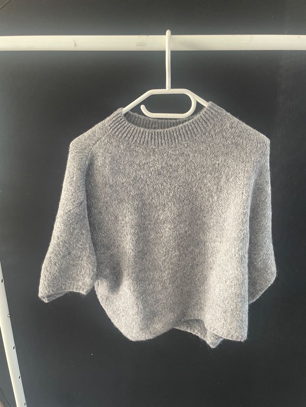 Pullover & Sweatshirts: Feeling Friday Strick-Pulli, grau, Grösse S/M - neuwertig – Gebraucht aus Wollerau von Poschro68 1