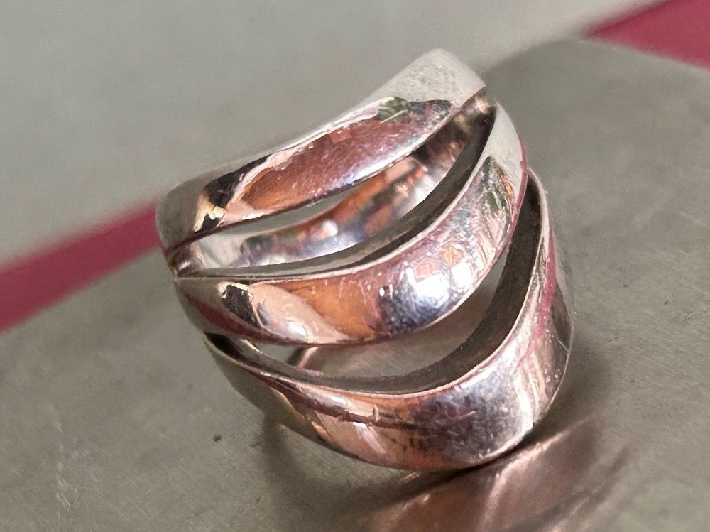 Ringe: Ring DESIGNER dynamisch Silber (56/18) – Gebraucht aus Laufen von Bellavitaboom 5