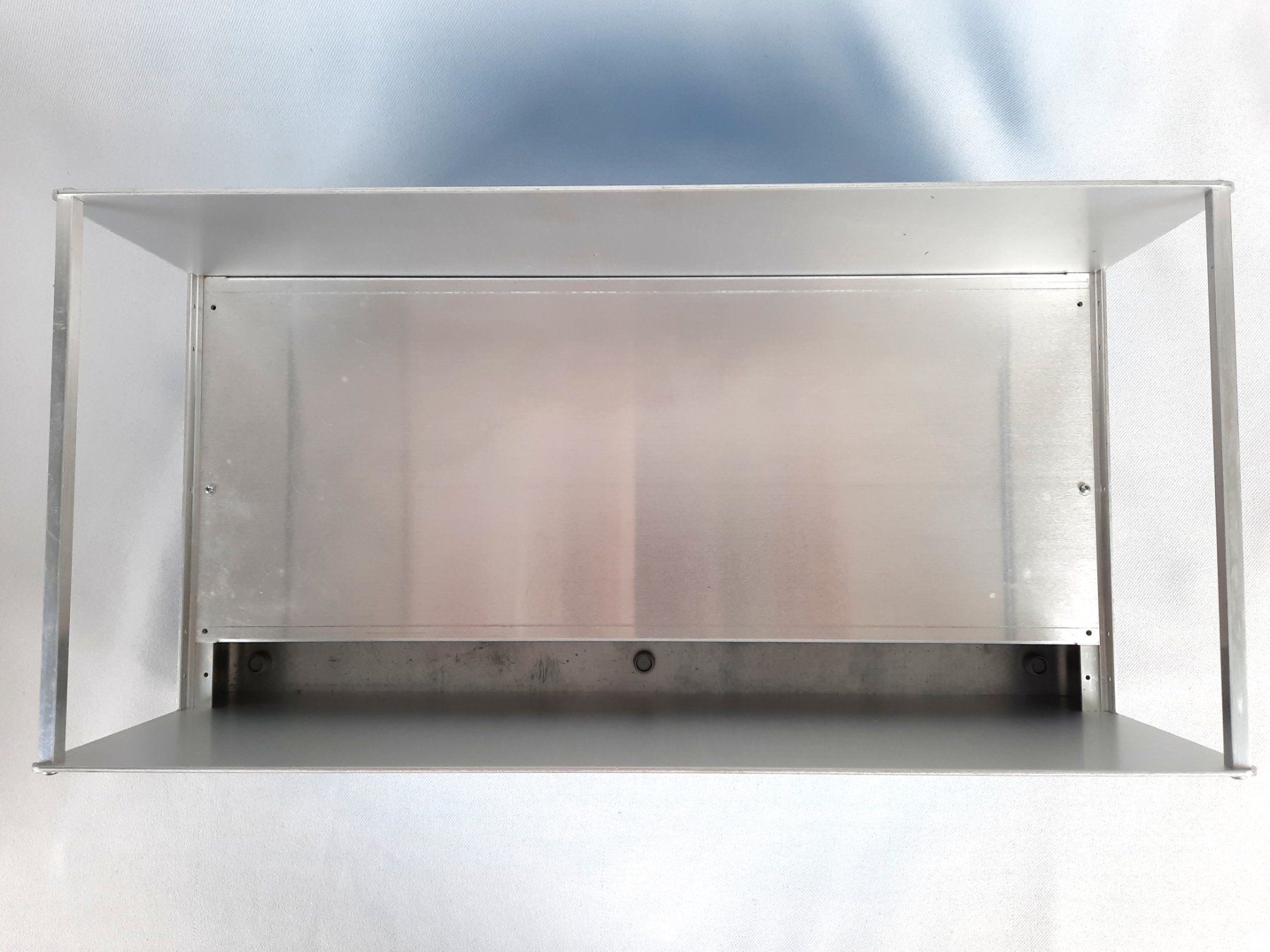 Componenti elettronici: Apparate-Gehäuse 115 x 423 x 220 mm – Nuovo (secondo la descrizione) da Beinwil am See venduto da Restwert_Beinwil 1