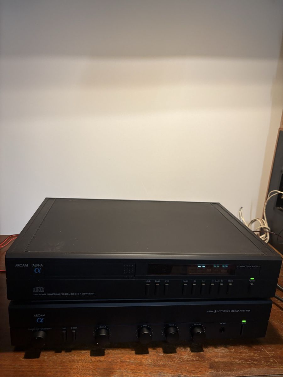 Arcam Amplificatori: Ampli et lecteur CAD ARCAM – Usato da petit lancy venduto da FerreiraLuis