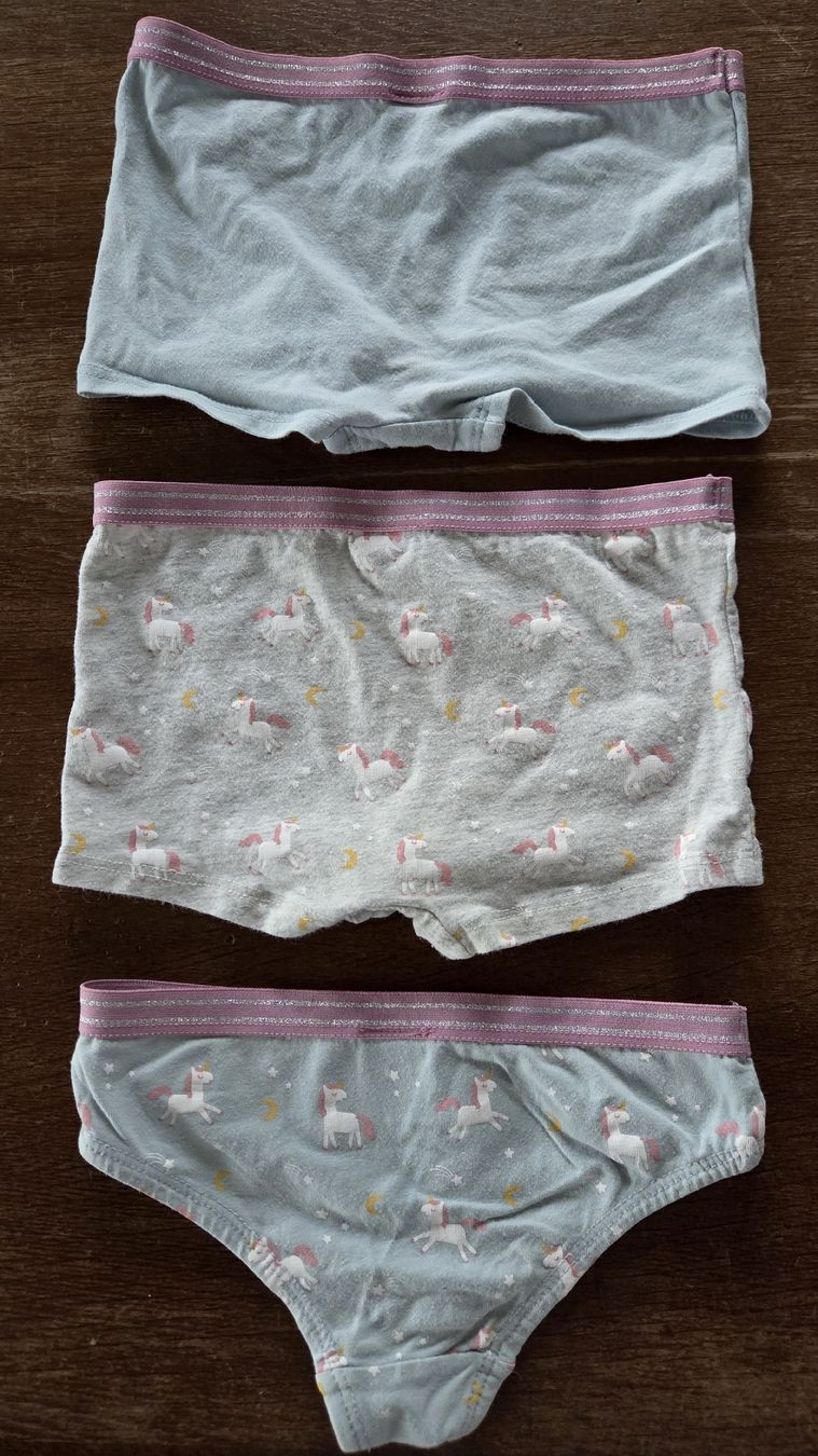 Migros Biancheria intima: Unterhose Gr. 98 / 104 von kids – Usato da Fraubrunnen venduto da amaree313 1
