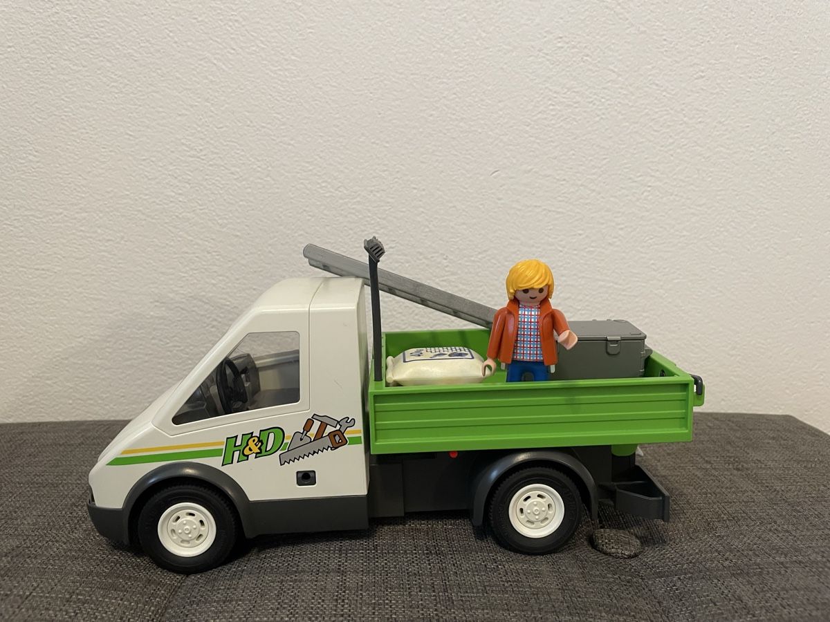 Playmobil Spielzeuge: Playmobil-LKW mit Zubehör – Gebraucht aus Chur von Tsambiko 3