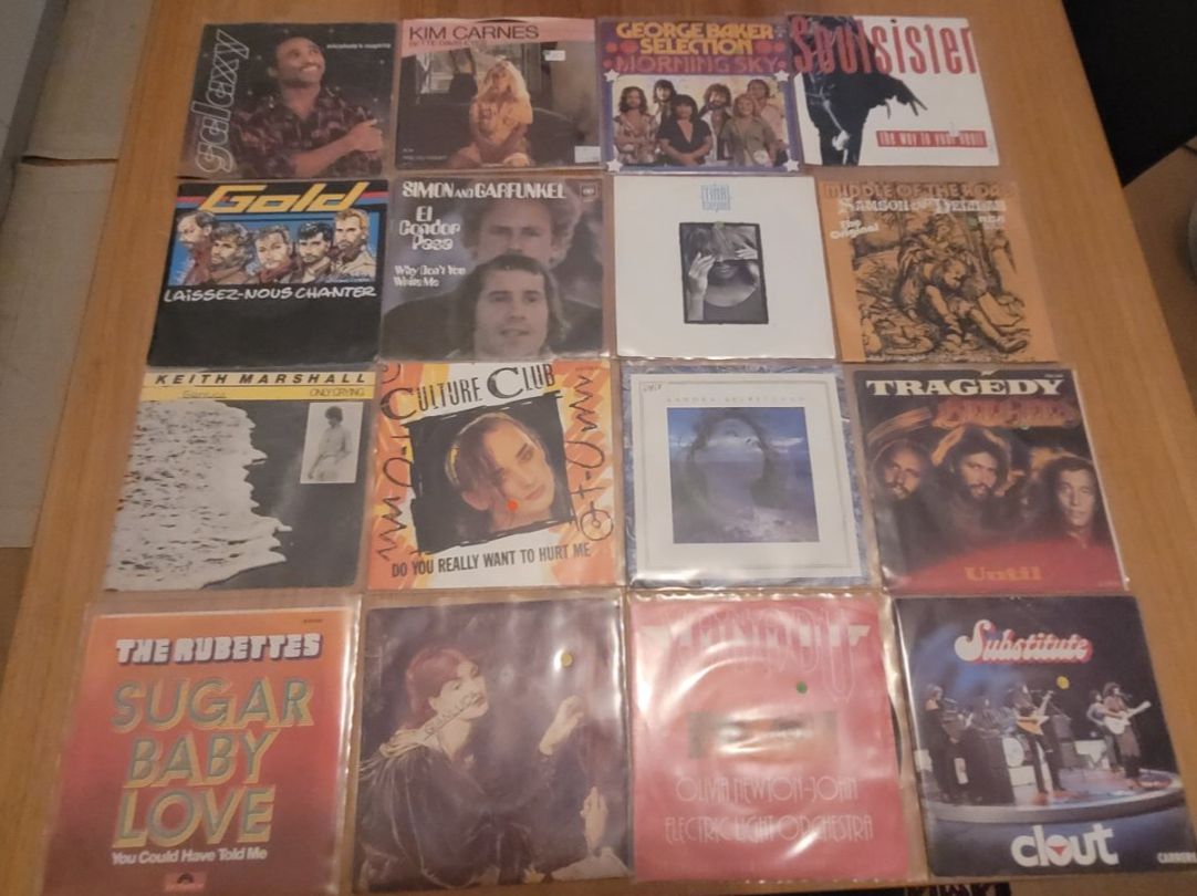 Schallplatten: 16 45T Divers Pop – Gebraucht aus Martigny von MZ-67
