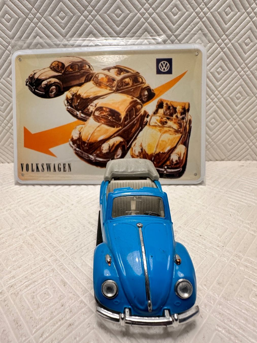 Volkswagen Modellini d'auto: VW Käfer Cabriolet & Postkarte – Nuovo (secondo la descrizione) da Seuzach venduto da Jage 3