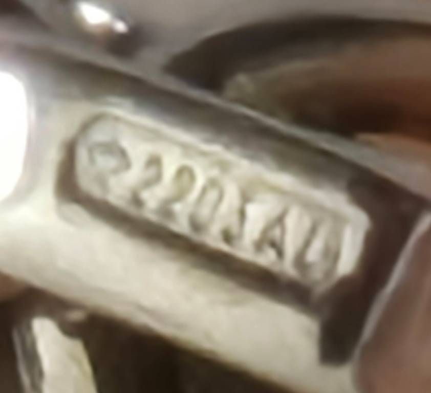 Anhänger: 2g 18K Weisgold mit Steinen – Gebraucht aus Fahrweid von ako_kj6k 3