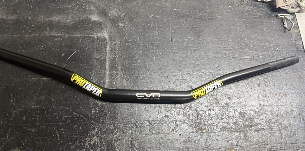 Toutes les pièces détachées moto: Guidon moto pro taper – D'occasion à Choex par Adri27000 4