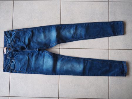 Neue Hose Gr. 36 W 26 Clockhouse Skinny