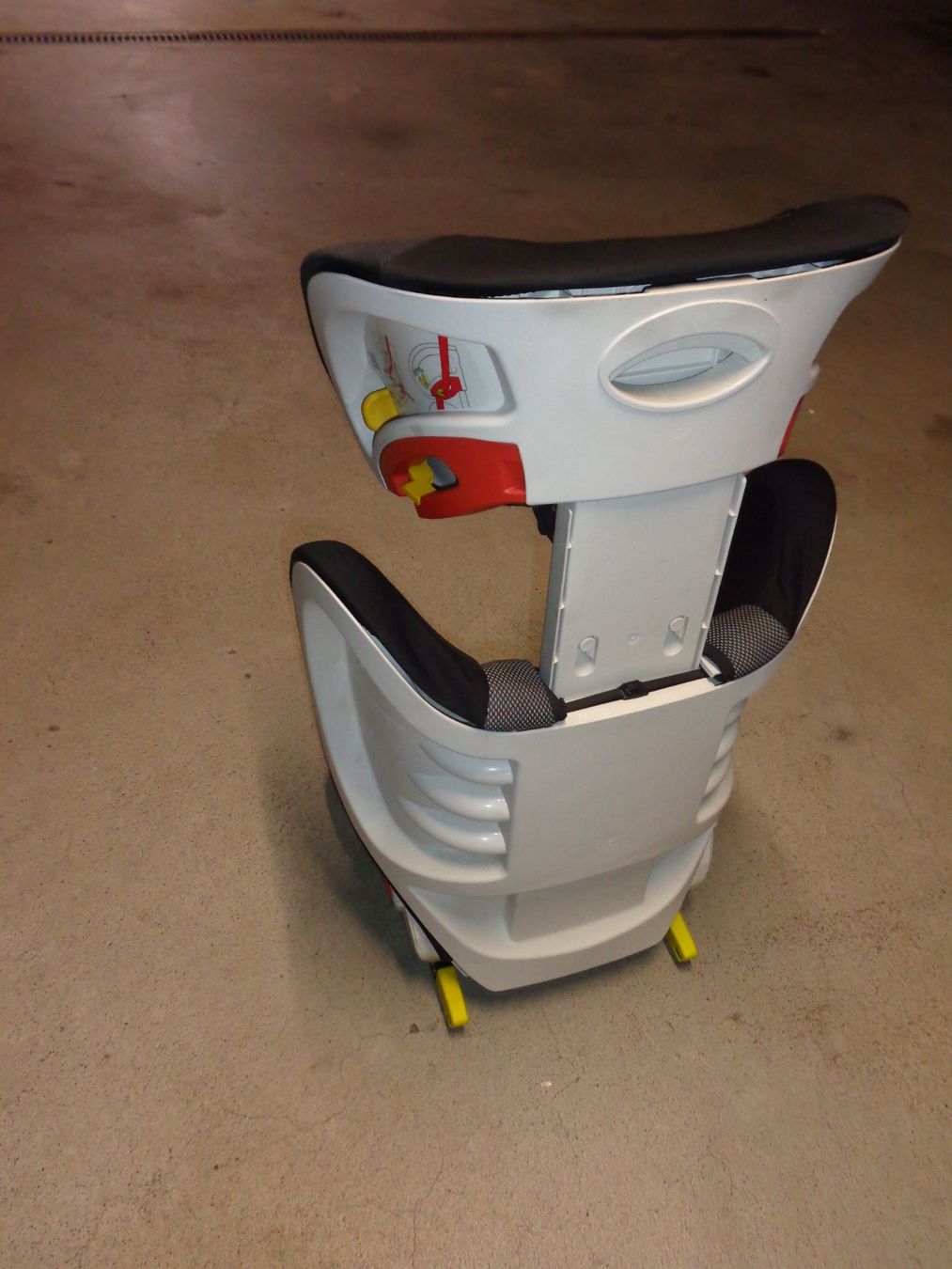 Seggiolini per auto: Auto Kindersitz – Usato da Liestal venduto da Gecko16 4