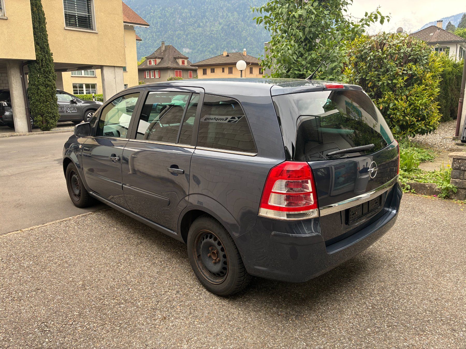 Opel Automobili: Opel Zafira /-Plätzer – Usato da Matten b. Interl venduto da Hardergarage 1
