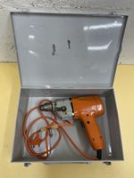 Bohrmaschine Black & Decker DNJ82 mit Metallkoffer