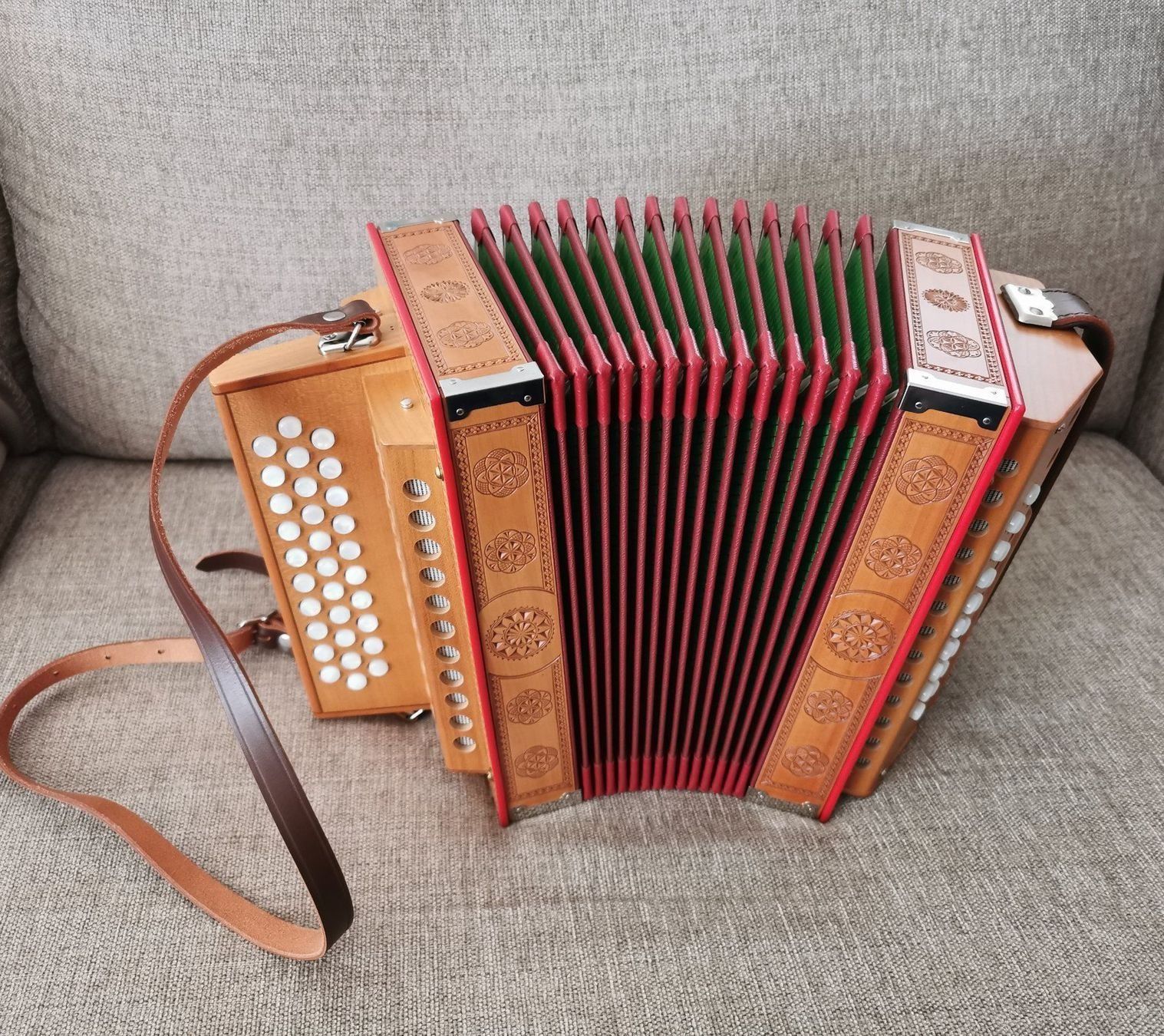 Musikinstrumente: Schwyzerörgeli B Stalder très bon état – Gebraucht aus St-Cergue von mis_m87l