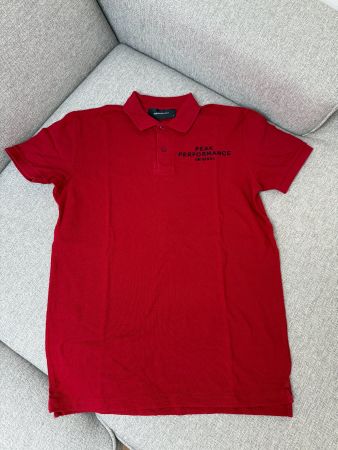 Peak Performance Polo Shirt Rot, Grösse S, neuwertig!