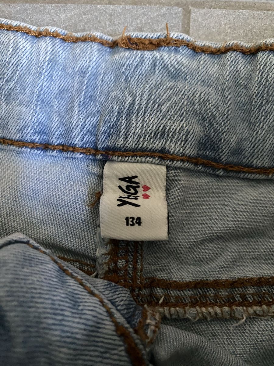 Lotti & Set di vestiti: Shorts, Rock, 7/8 Hose, 134 – Usato da Schöfflisdorf venduto da ast_jfj7 4