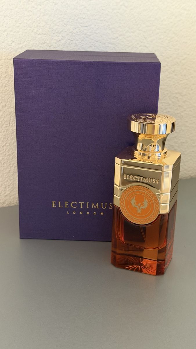 Parfums & Eau de Toilette: Electimuss Spice D'Arno , 2 ml – D'occasion à Sursee par nri_g5z8