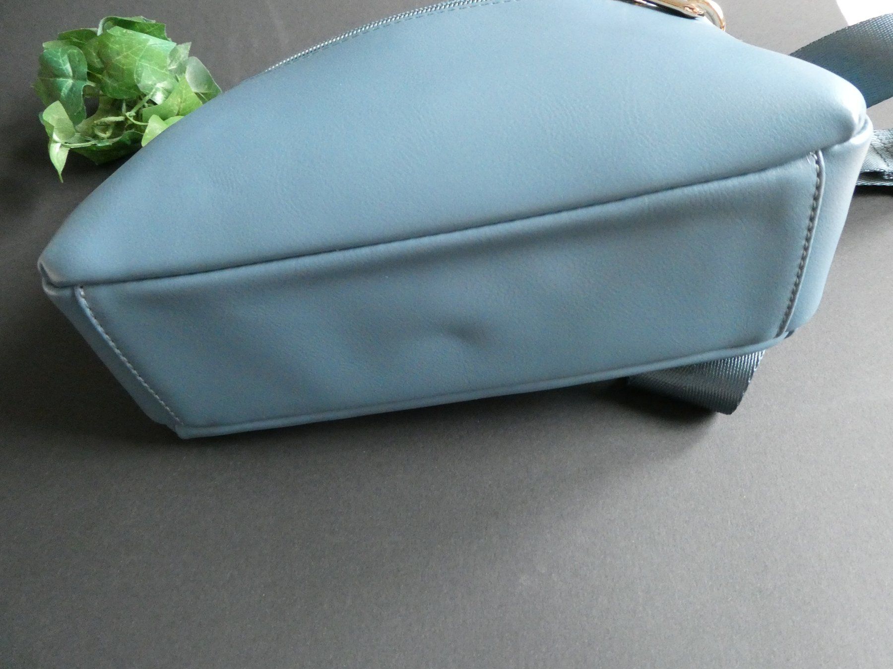 Borse da donna: Hellblaue vielfältige Umhängetasche / Tragtasche – Nuovo e nell'imballaggio originale da Zürich venduto da ursinas-shop 5