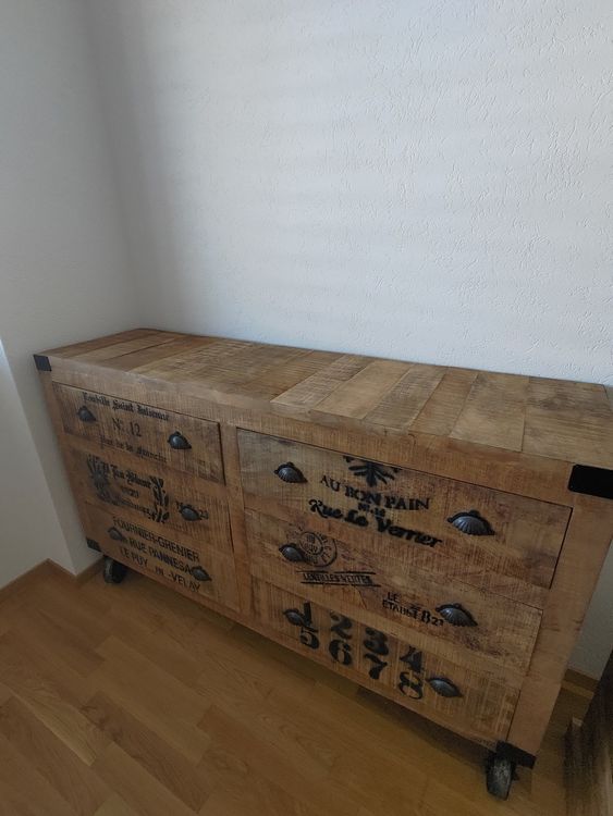 Anrichte Aus Massivem Mangoholz Auf Rollen Kaufen Auf Ricardo 4314