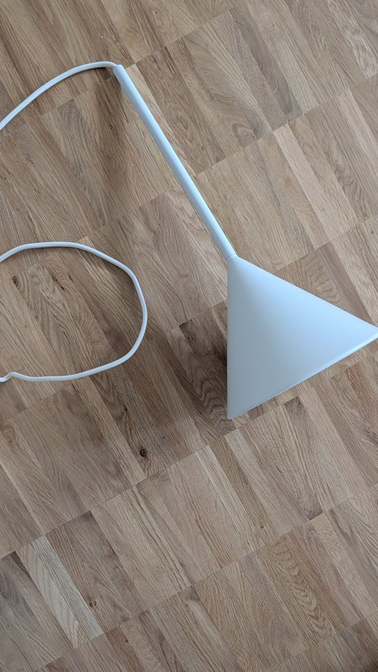 Kronleuchter & Deckenlampen: Figura "Cone" Leuchte von Schneid Studio – Gebraucht aus Zürich von mty_25j9 1