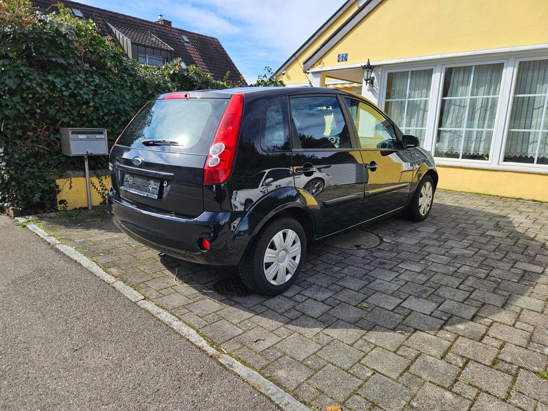 Ford Autos: Ford Fiesta 1.6 16V – Gebraucht aus Winterthur von  1