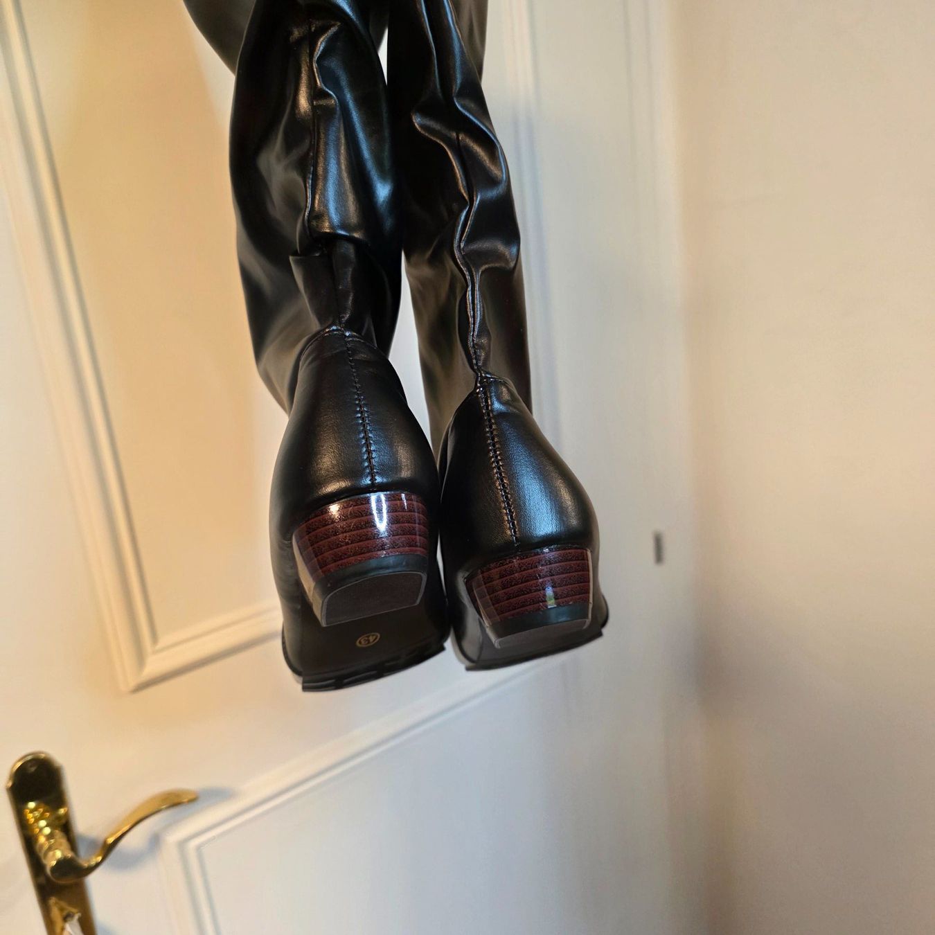 Damenschuhe: Schwarze Stiefel Gr. 40.5 Weitschaft Blockabsatz – Gebraucht aus Wald ZH von CapLux 2