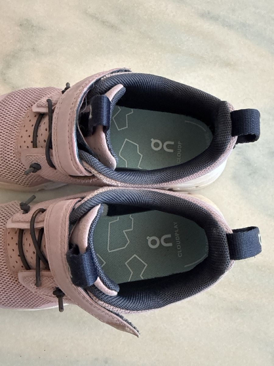 On Scarpe per ragazze: Originale On Schuhe (Cloudp) Mädchen rosa – Usato da Schlieren venduto da Schnaepliparadies 5