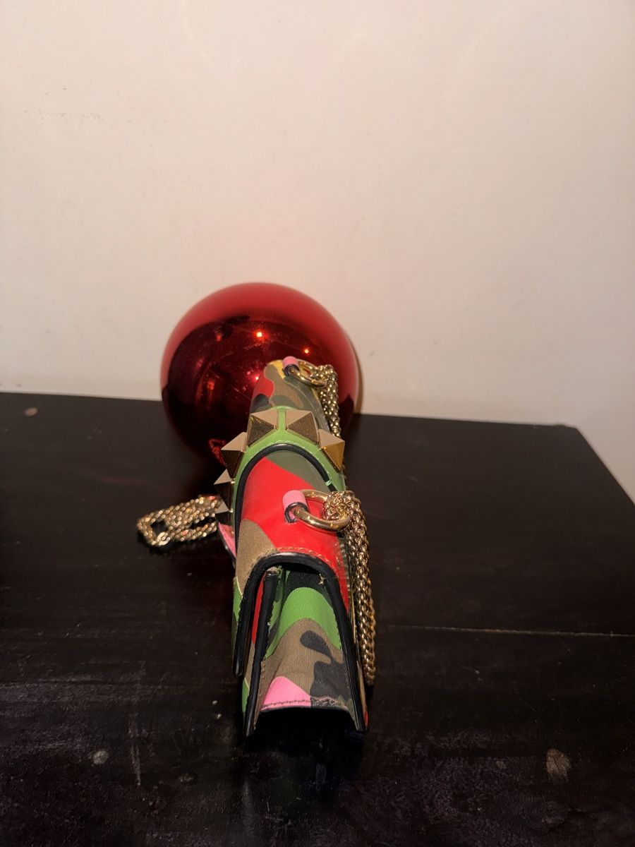 Taschen für Damen: Valentino Rockstud Camouflage Tasche Limited Ed. – Gebraucht aus Regensdorf von mery26 3