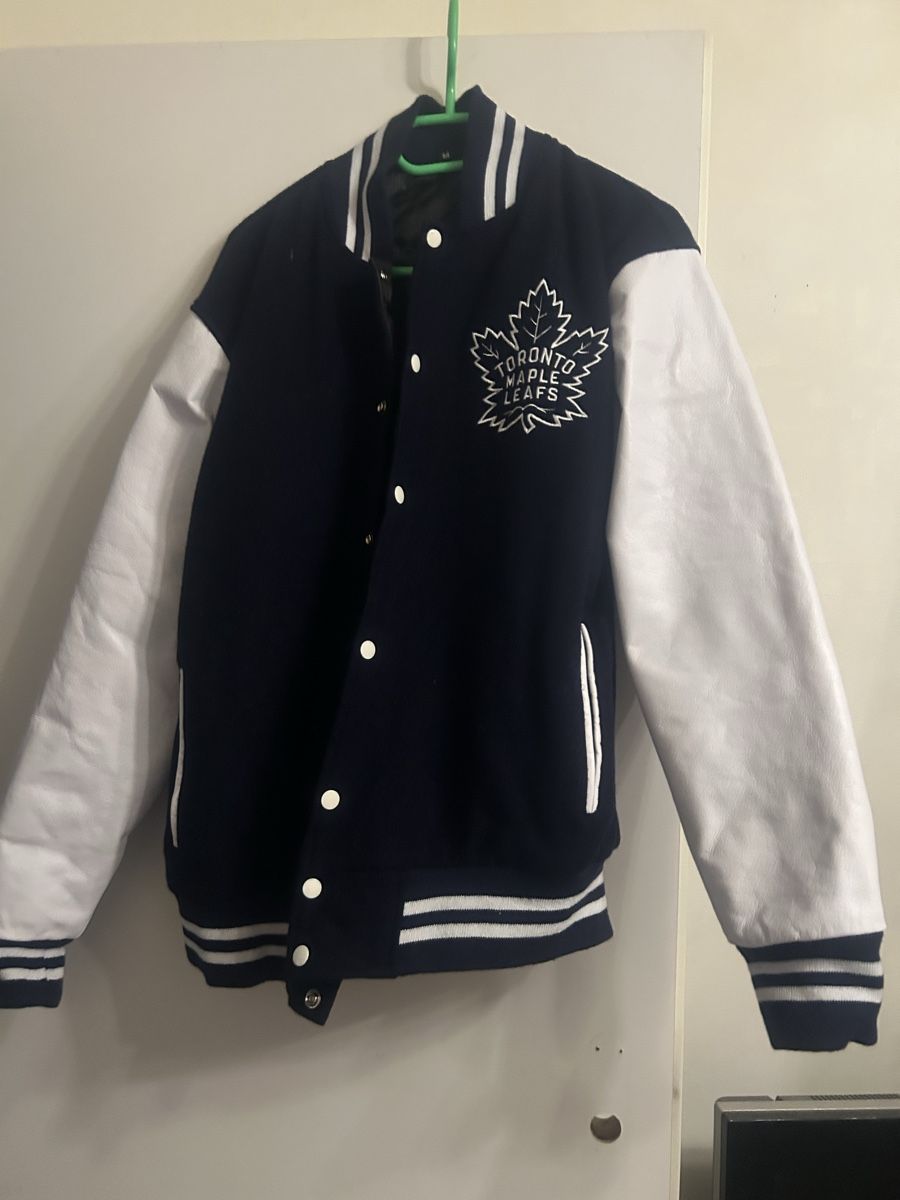 Giacche: Toronto Maple Leafs College Jacke, Gr. M, neuwertig! – Nuovo e nell'imballaggio originale da Effretikon venduto da PrimeTimeB