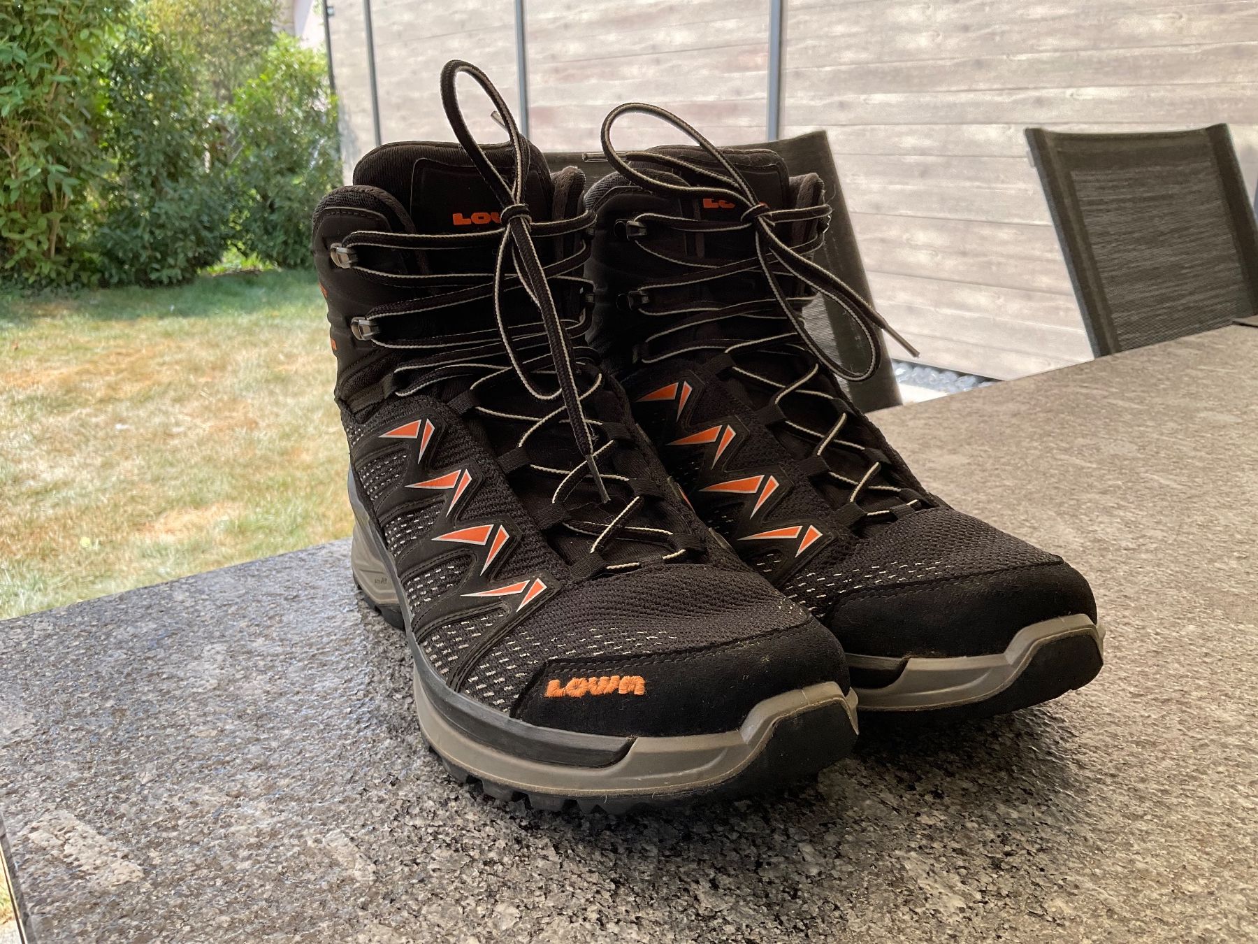Lowa Scarpe da uomo: Lowa Wanderschuhe Grösse 44 1/2 – Usato da Kirchberg SG venduto da anfama 1