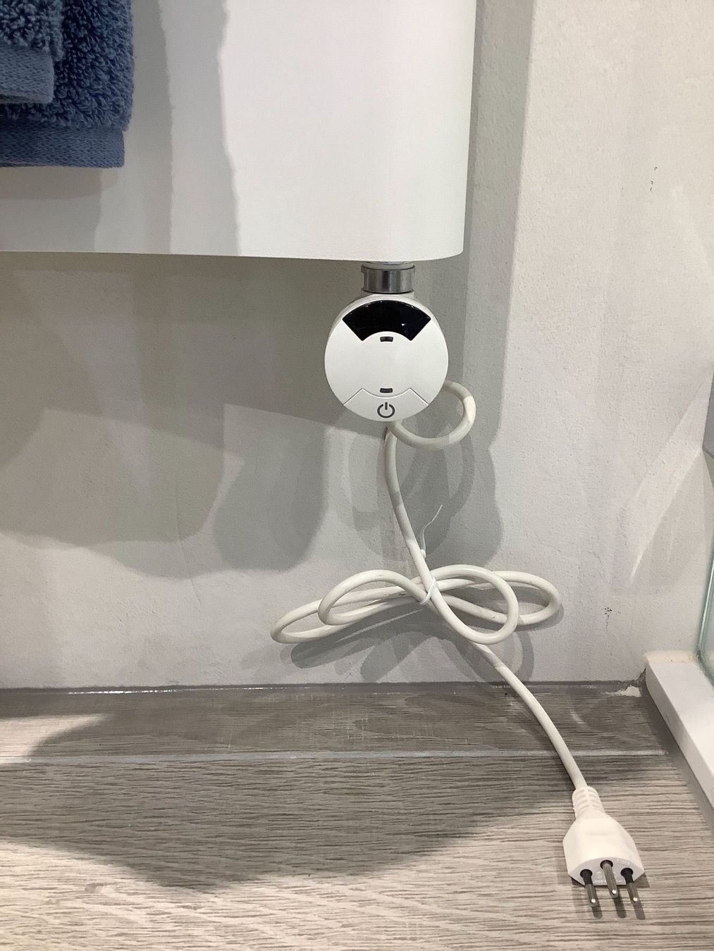 Mobili per bagno: Badheizkörper Caleido Elektrisch – Nuovo (secondo la descrizione) da Amriswil venduto da deluxe_bad 5