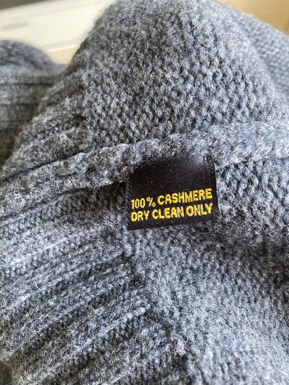 Pulls & Sweat-shirts: Nepal-Cashmer Strickpullover, Grau, Neuwertig! – Neuf (Voir description) à Zürich par cec_g78g 4