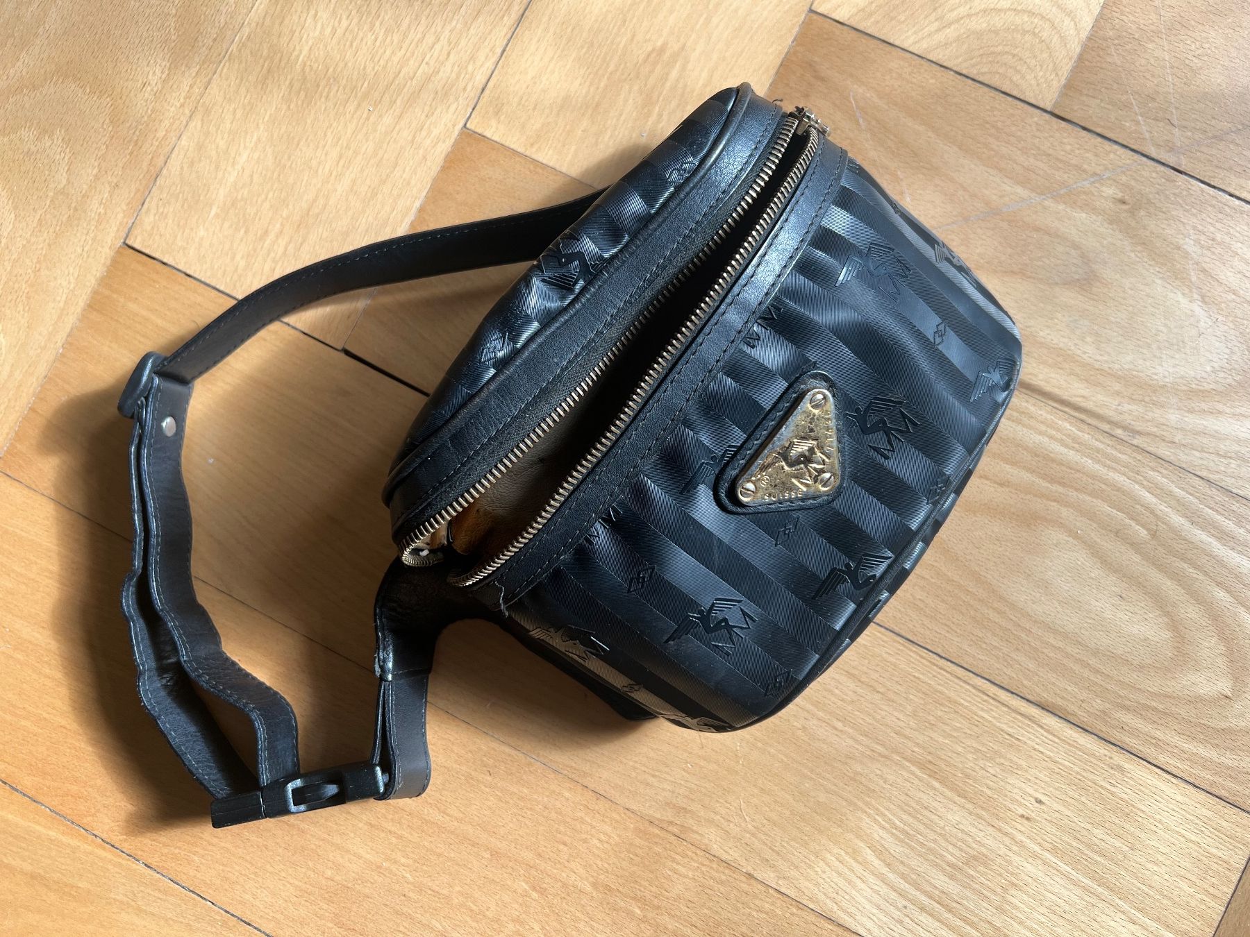 Maison Mollerus Taschen für Damen: Maison Mollerus Bauchtasche schwarz – Gebraucht aus zürich von Chispazo 3
